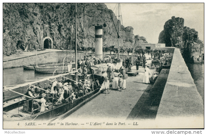 GB SARK / "Alert" In The Harbour / - Sark