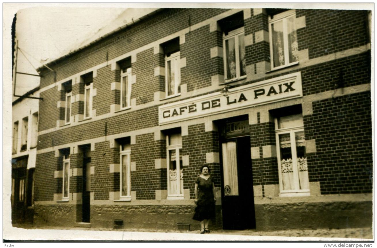 N°49145 -carte Photo Café De La Paix -à Identifier- - Cafés