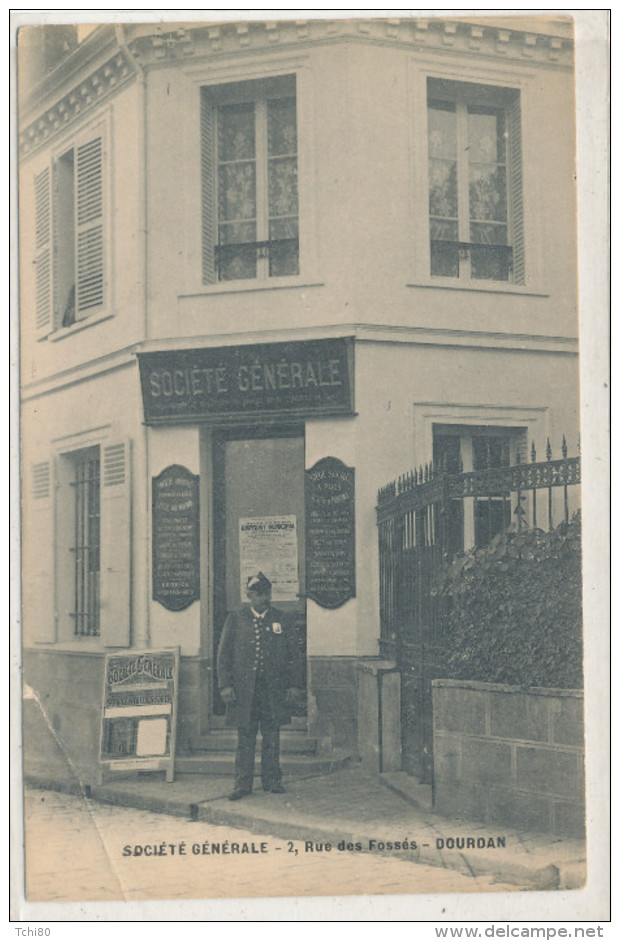 DOURDAN  Société Générale Rue Des Fossés Animée - Dourdan