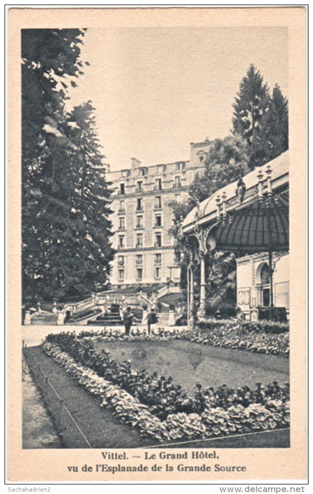 88. VITTEL. Le Grand Hôtel, Vu De L'Esplanade De La Grande Source - Contrexeville