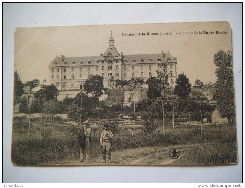 Le Château De La Haute Garde , Le Domaine - Beaumont-la-Ronce