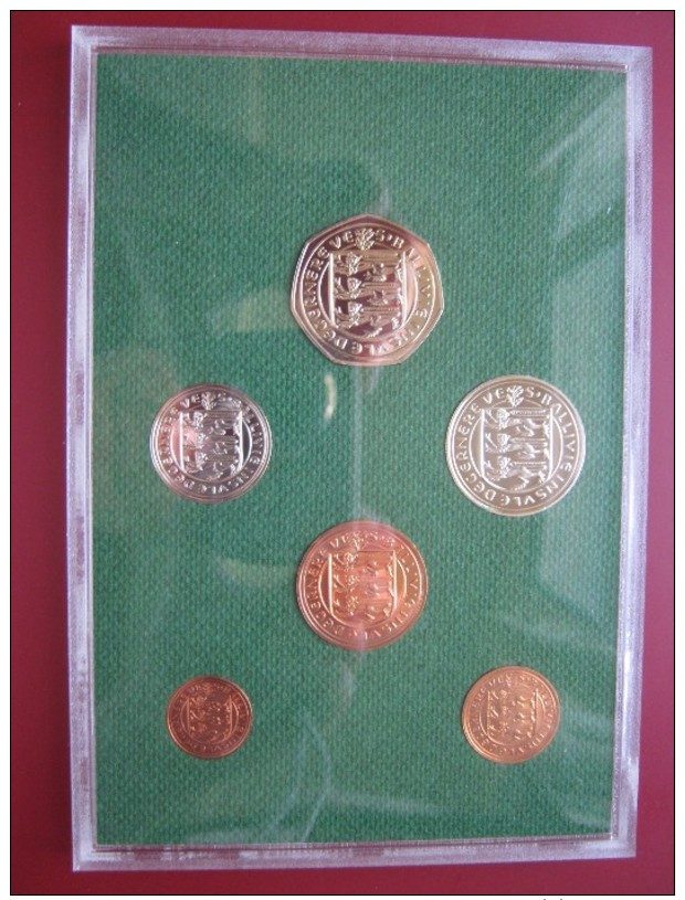 Guernsey 1979 6 Coin Set  Collection Proof  1- 50 Pence By Royal Mint - Guernsey