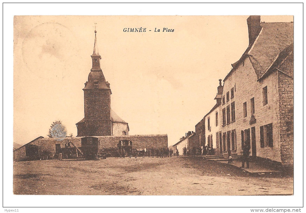 Gimnée La Place Animée Camions église 1937 Bon état - Doische