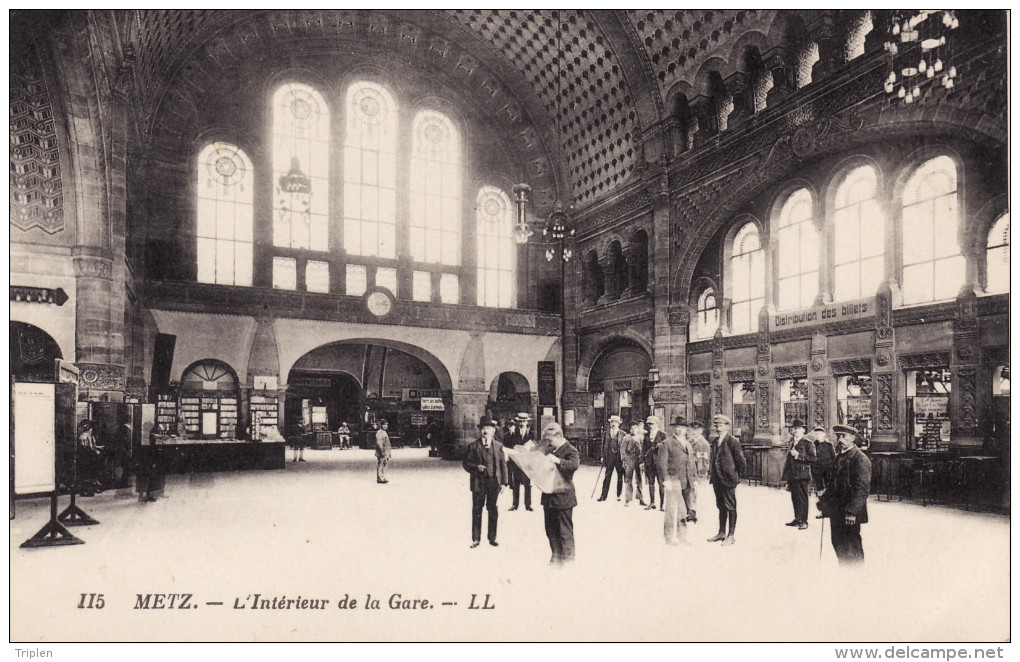 Metz - L'intérieur De La Gare - Metz