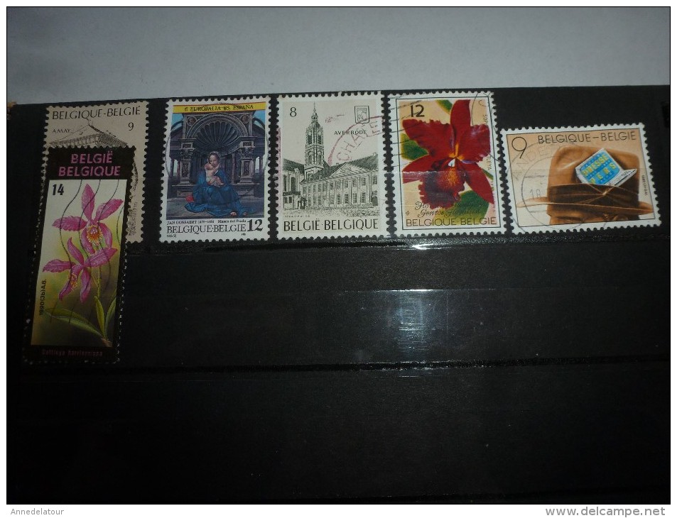 Album comprenant divers timbres anciens (Belgique,Australia,Andore,France,New-Zealand,Monaco dont Olympiades)