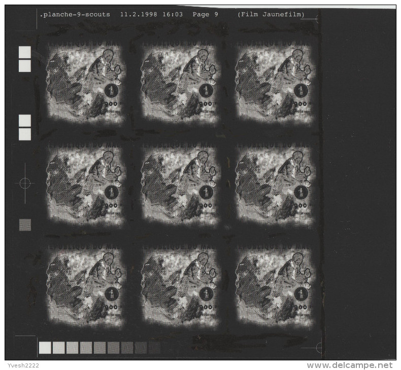 Mali 1997 Y&T 1123. Films Positifs Et Négatifs Pour Impression Offset. Scout Examinant Un Cristal De Roche (quartz) - Minéraux