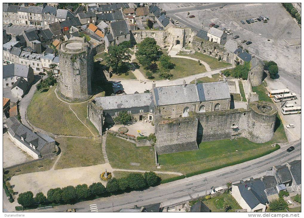 50 - BRICQUEBEC - Vue Aérienne Du Chateau - Bricquebec