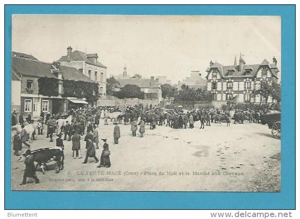 CPA 8 - Métier Marchands Ambulants Marché Aux Chevaux Place Du Midi LA FERTE-MACE 61 - La Ferte Mace