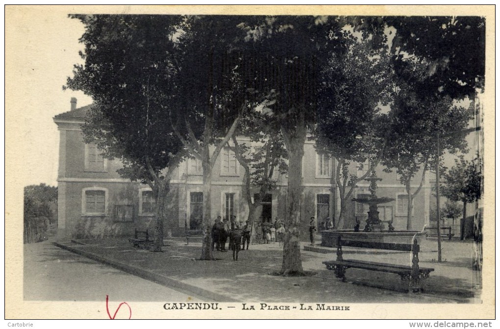 11 CAPENDU La Place,La Mairie Animée - Capendu