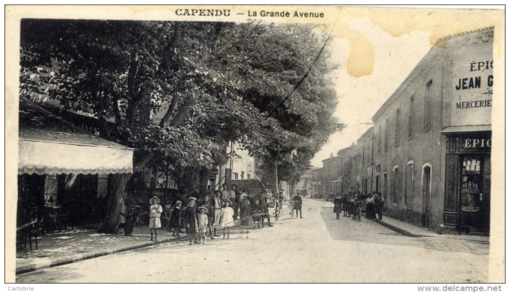 11 CAPENDU La Grande Avenue Très Animée - Capendu