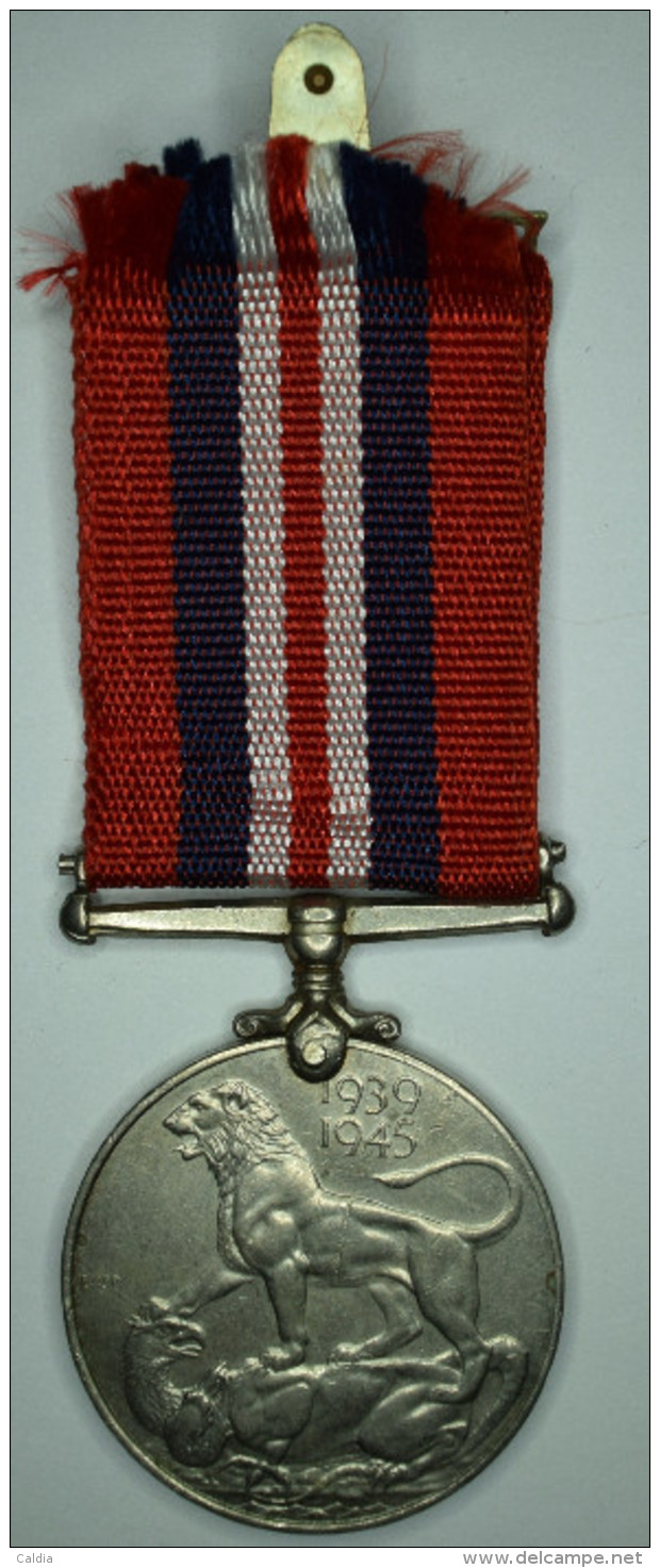 Grande-Bretagne Great Britain 1945 War Medal 1939-1945 Sign. Edward Carter Preston - Grossbritannien
