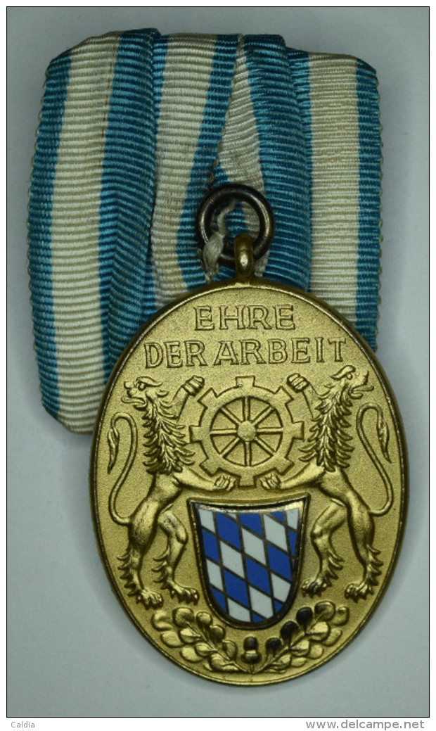 Allemagne Germany ND "Bavarian Chamber Of Industry And Commerce GOLD Plated Medal Of Honour 40 Years Loyal Service" # 1 - Deutsches Reich