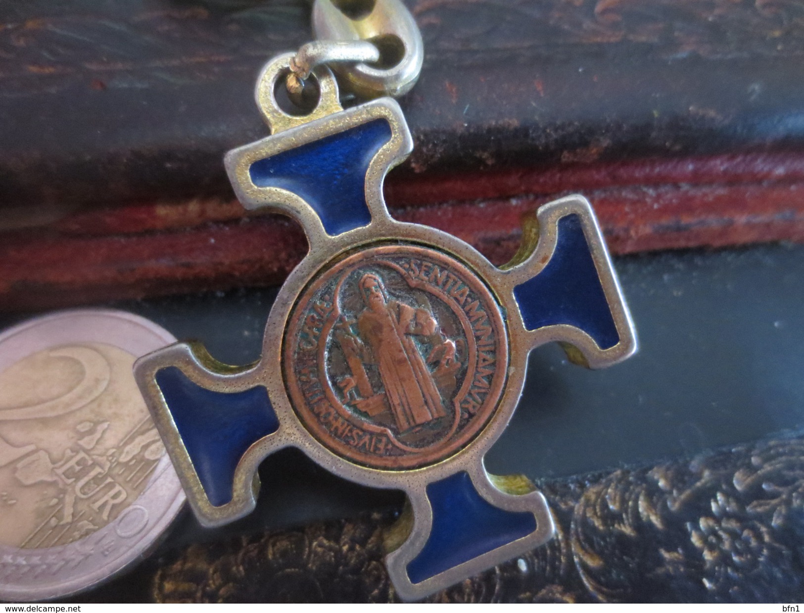 MEDAILLE   -C S P B - SENTIA MUNIAMUR   - VOIR PHOTOS - Religion & Esotericism