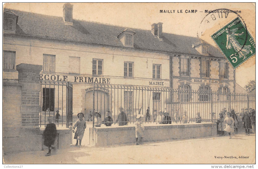 10- MAILLy LE CAMP - ECOLE PRIMAIRE - MAIRIE - Mailly-le-Camp