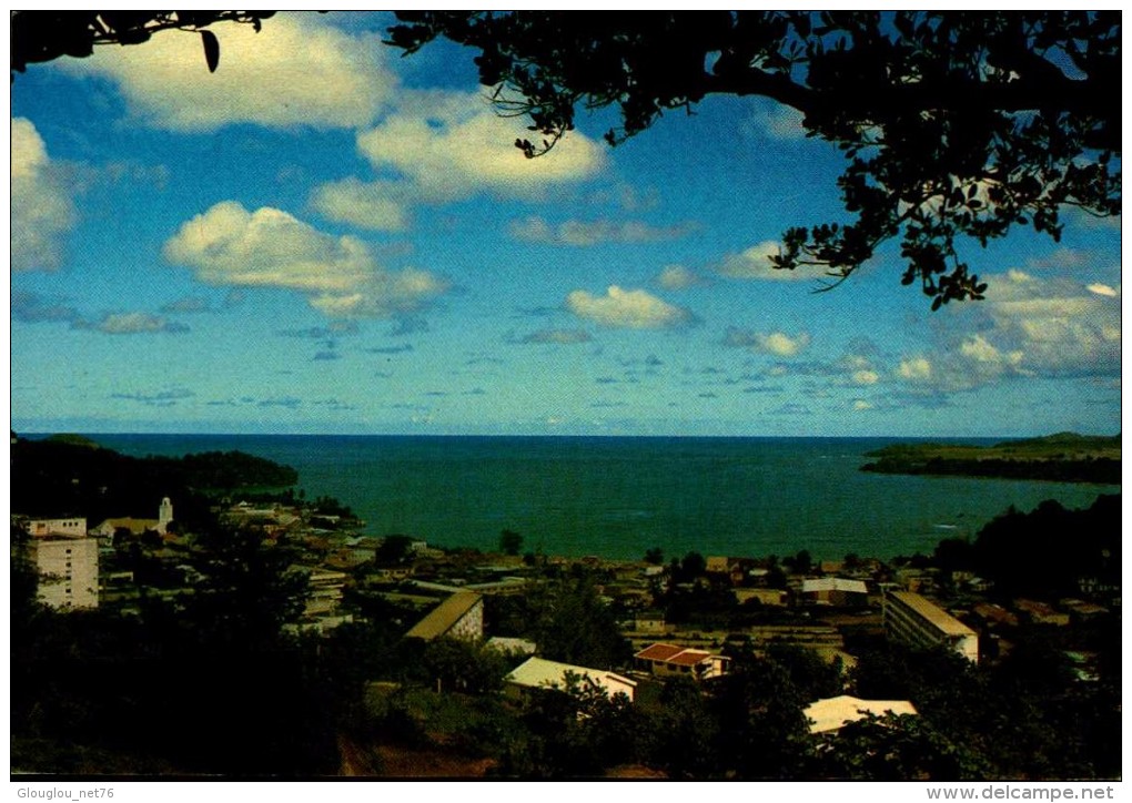 MARTINIQUE...TRINITE...VUE GENERALE SUR LA VILLE ET LA BAIE...CPM - La Trinite