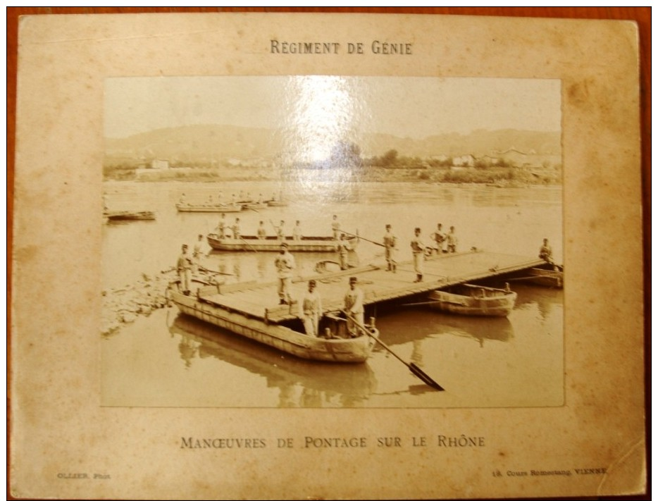 Photographie , 31.5 X 24 ,  Régiment De GENIE , Manoeuvres De Pontage Sur Le RHÔNE , Frais France : 2.95€ - Guerre, Militaire