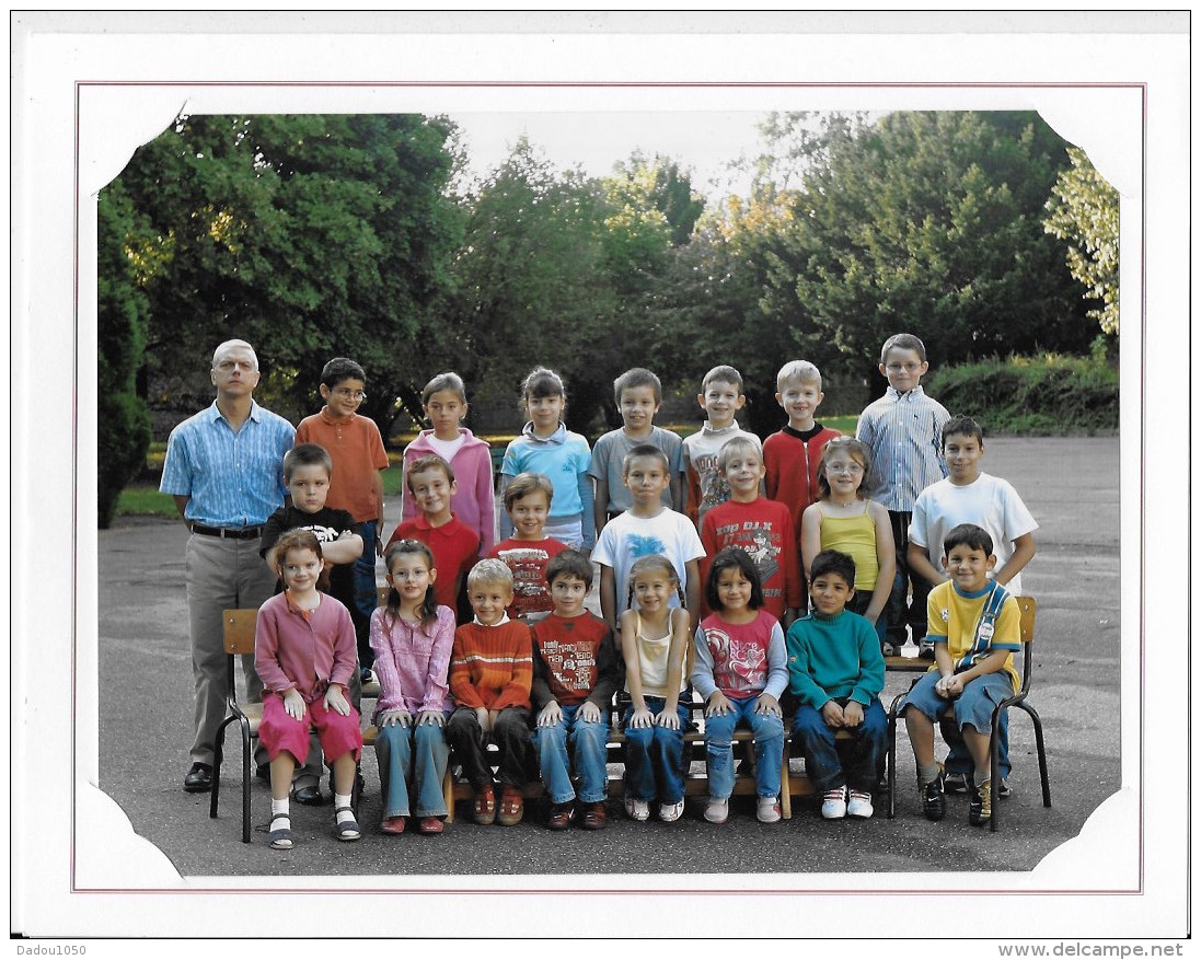 3 Photos école Maternelle René Monrose  à 71 Autun - Anonymous Persons