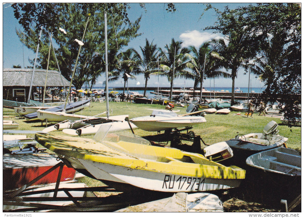 LA REUNION ST GILLES  LE CLUB NAUTIQUE   (dil47) - Autres & Non Classés