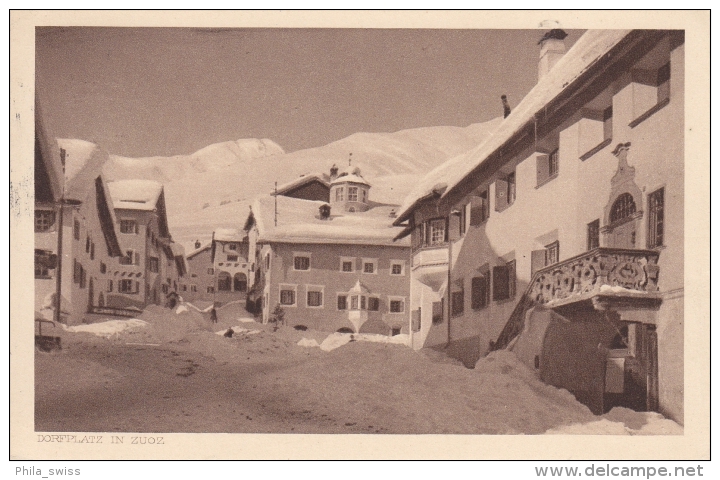 Zuoz Mit Dorfplatz Im Winter - Zuoz