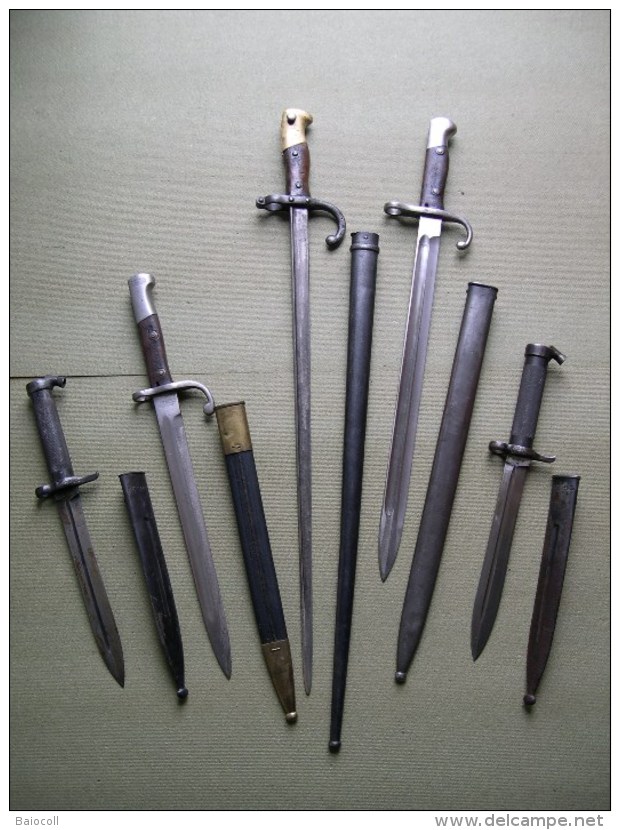 LOT De 5 BAIONNETTES / BAYONETS / BAJONETT - Armes Blanches