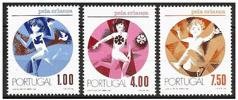 PORTUGAL 1973 - For The CHILDREN / Kinder / Les Enfants - 3v Compl. Mi 1206-08 MNH ** Cv€4,50 B347 - Neufs