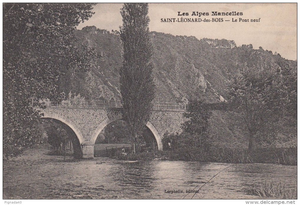 Cp , 72 , SAINT-LÉONARD-des-BOIS , Le Pont Neuf - Saint Leonard Des Bois