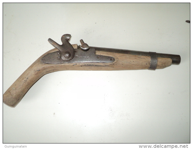 Insolte Ancien Pistolet à Cheminée à Remonter - Armas De Colección