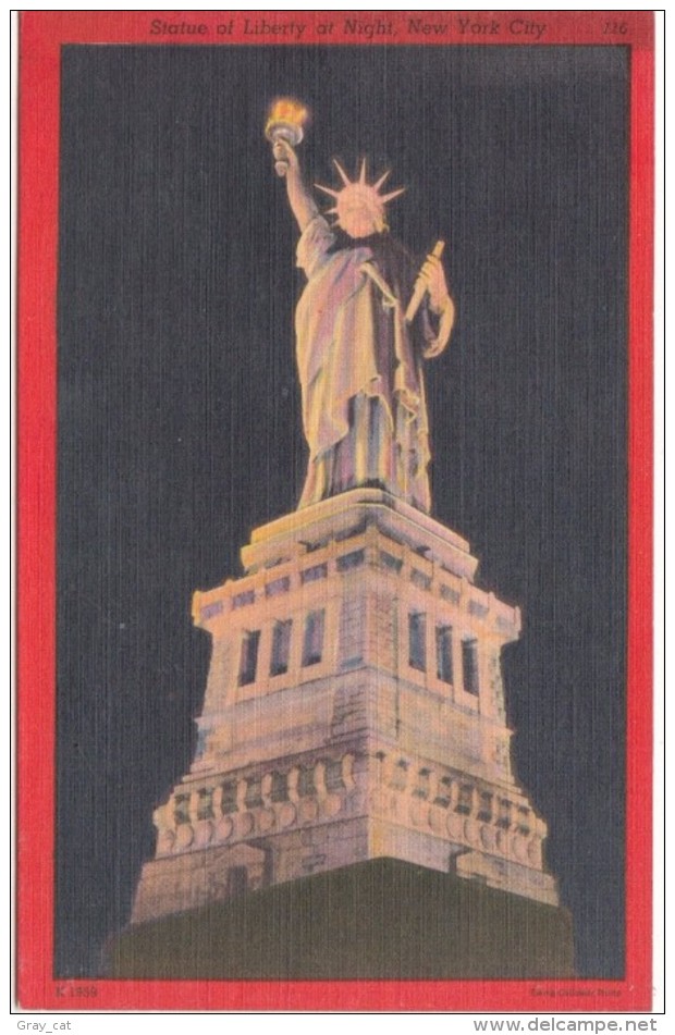 The Statue Of Liberty By Night, Unused Linen Postcard [17441] - Statue De La Liberté