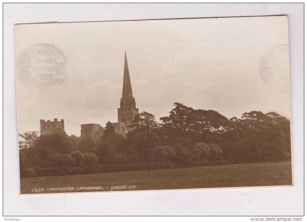 CPA CHICHESTER CATHEDRAL, JUDGES En 1938!! (voir Timbre) - Chichester