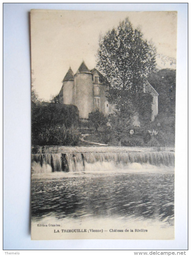 CPA "La Trimouille - Château De La Rivière" - La Trimouille