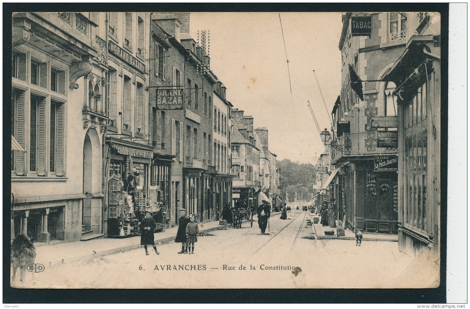 AVRANCHES - Rue De La Constitution - Avranches