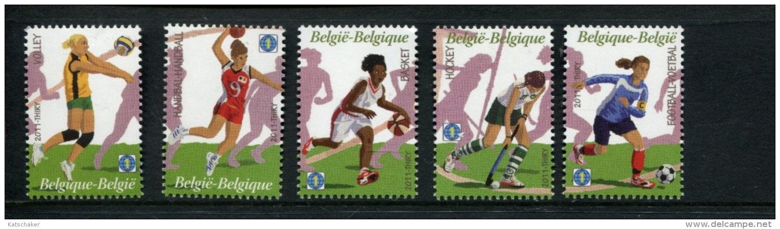 378049118 Belgie 2011 *** MINT NEVER HINGED  OCB 4155 4156 4157 4158 4159 Vrouwen In Ploegsport - Ongebruikt