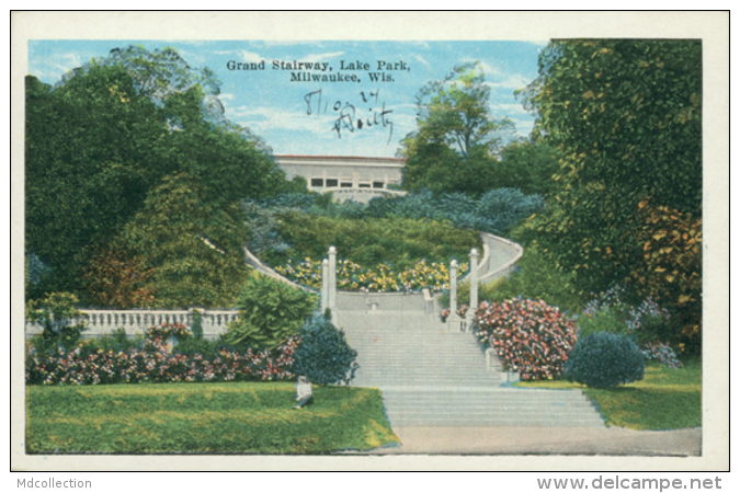 US MILWAUKEE / Grand Stairway, Lake Park / CARTE COULEUR - Milwaukee