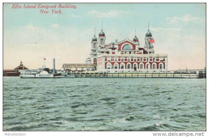 US NEW YORK CITY / Ellis Island Emigrant Building / CARTE COULEUR - Ellis Island