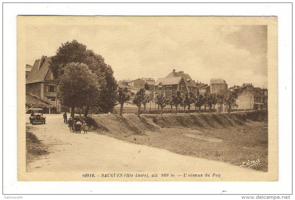 HAUTE-LOIRE  /  SAUGUES  /  L´ AVENUE  DU  PUY  ( Automobile Années 20 ) /  Edit.  Léon  MARGERIT  N° 10818 - Saugues