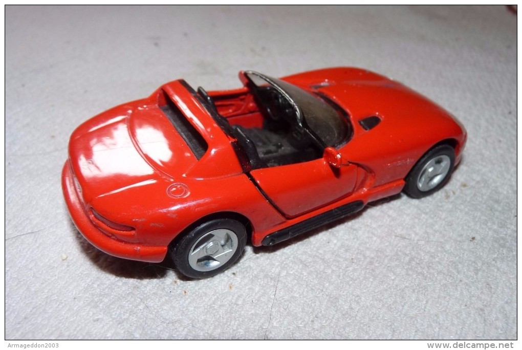 VOITURE MAISTO DODGE VIPER ROUGE CABRIOLET 1/39 TBE - Maisto