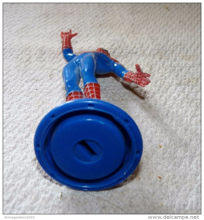 FIGURINE SUR SOCLE SPIDERMAN 12 CM BE - Spiderman