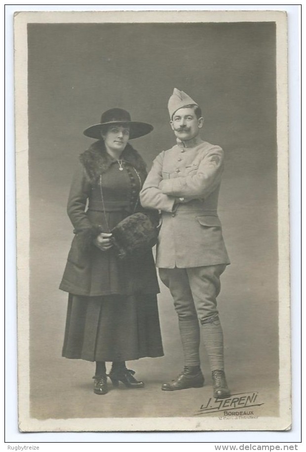 835 - Carte Postale Photo - Post Card Picture - Femme Homme Militaire Soldat - Ed J Sereni Bordeaux - A Identifier - Photographie