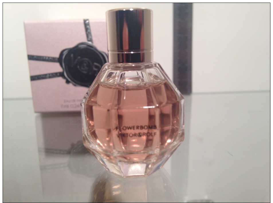 VICTOR & ROLF FLOWERBOMB Eau De Parfum 7 Ml - Miniatures Femmes (avec Boite)