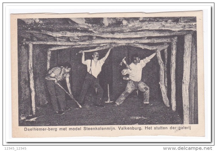 Valkenburg, Daelhemer-berg Met Model Steenkolenmijn, Het Stutten Der Galerij. - Mijnen