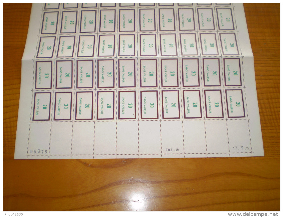 Cours D'instruction, Fictif, Sans Valeur : Planche De 50 Timbres Fictifs De 20 Avec Coin Daté 17. 3. 72 - Ficticios