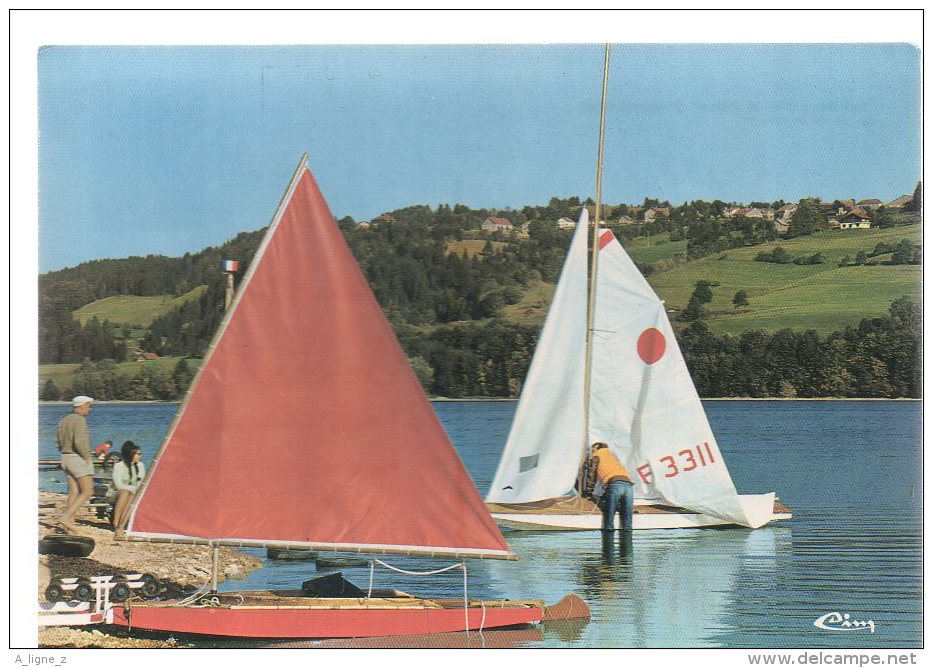 REF 250: CPSM 25 Le Lac De Saint St Point  Voilier Régate - Autres & Non Classés