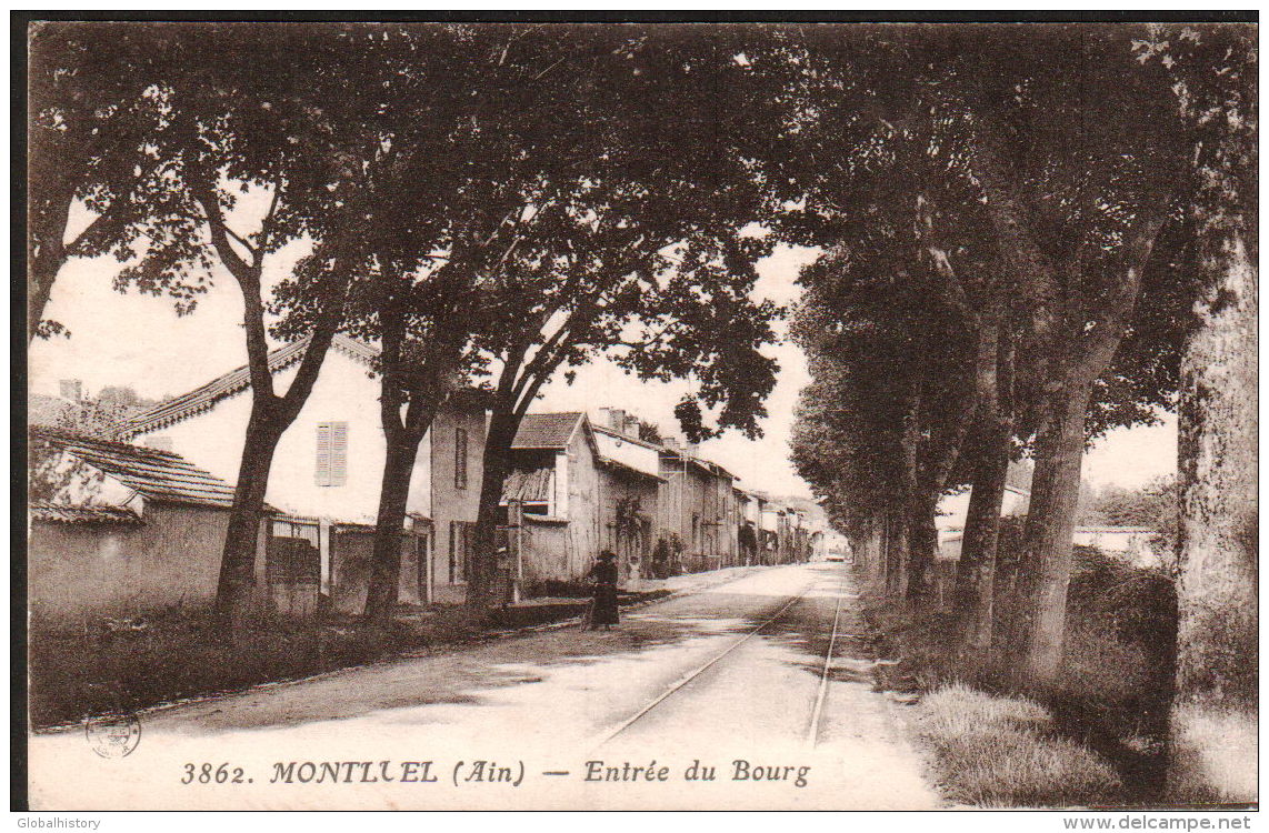 DC1374 - MONTLUEL - ENTRÉE DU BORG - Montluel