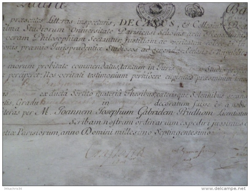 Thèse Theses En Latin Affiche 1699 Illustrée Es Ivre Canonico Et Civili Selectas Pro Tentativa Baccalaureatus.... - Diplômes & Bulletins Scolaires