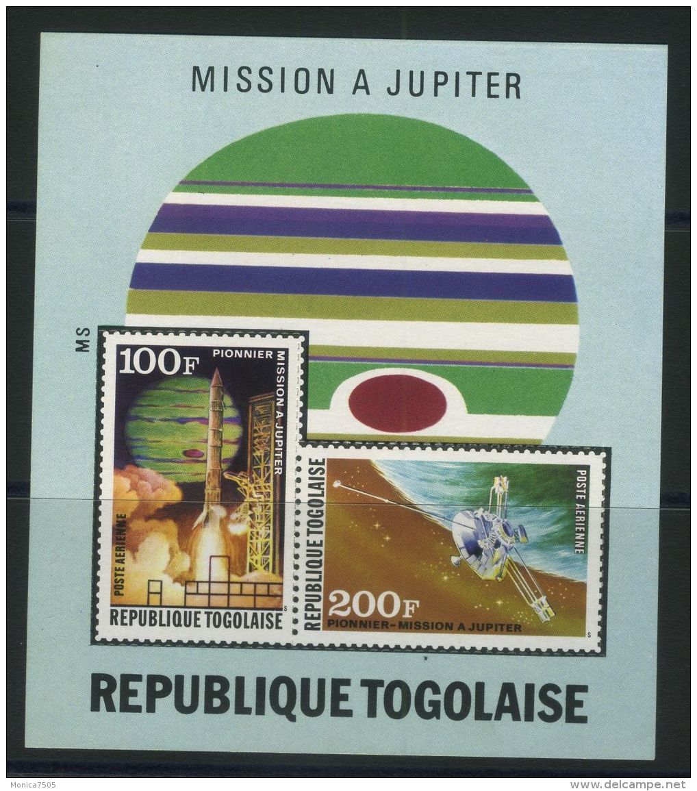 TOGO ( BLOC ) : Y&amp;T N°  79   BLOC  NEUF  SANS  TRACE  DE  CHARNIERE , A  VOIR . - Togo (1960-...)