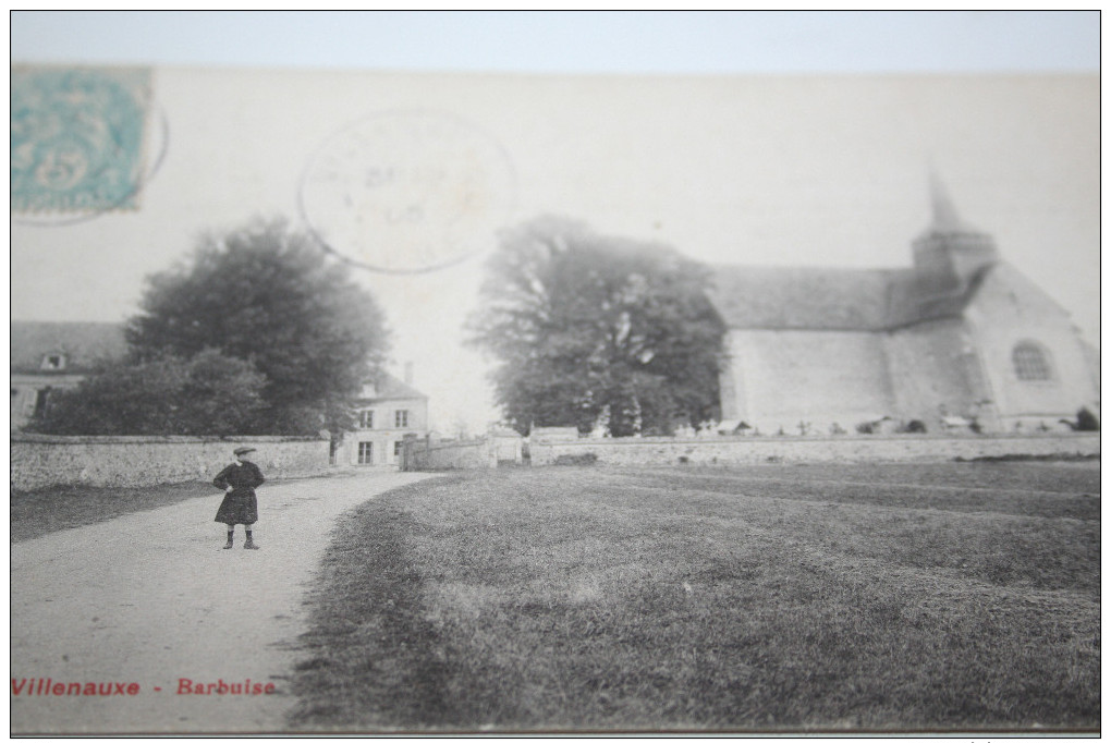 CPA Département Aube 10 BARBUISSE Près Villenauxe L´Eglise  Vue Générale - Autres & Non Classés