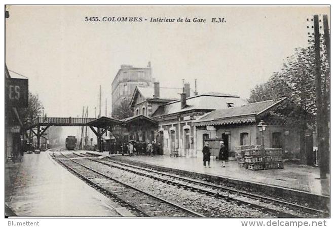 CPA Colombes Hauts De Seine Non Circulé Gare Train Chemin De Fer - Colombes