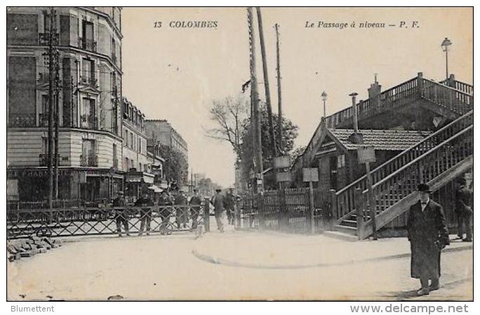 CPA Colombes Hauts De Seine Gare Train Chemin De Fer écrite - Colombes