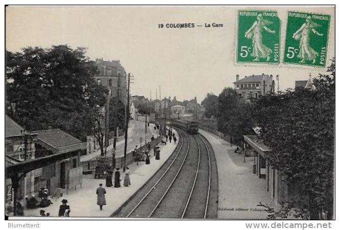 CPA Colombes Hauts De Seine Gare Train Chemin De Fer Circulé - Colombes