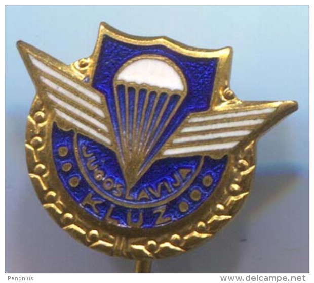 PARACHUTTING Jumps - Yugoslavia, Enamel, Vintage Pin, Badge - Parachutting